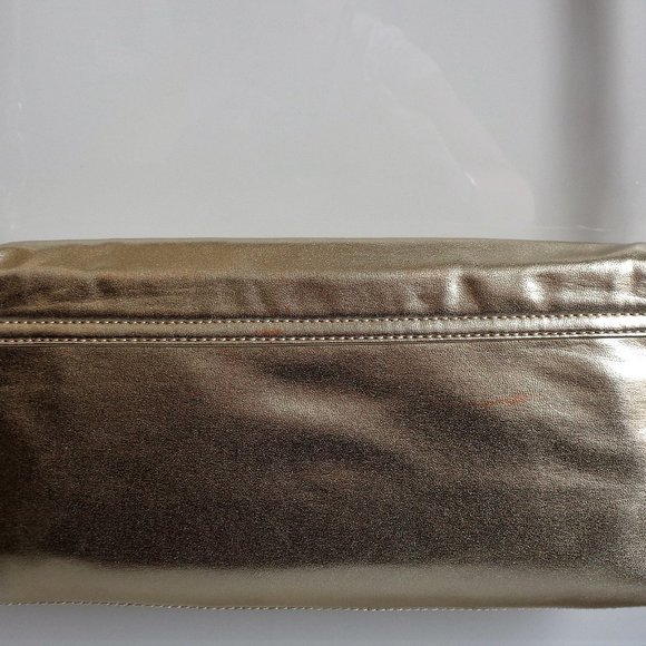 💗 3/$25 Gold crossbody bag - Picture 5 of 5